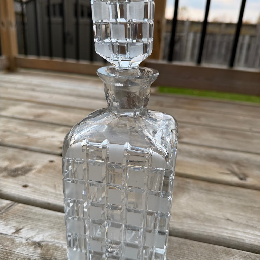 Vintage Crystal Glass Decanter, square stop, heavy 4,5lbt